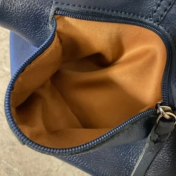 The Sak Leather Shoulder Bag - Picture 12 of 15